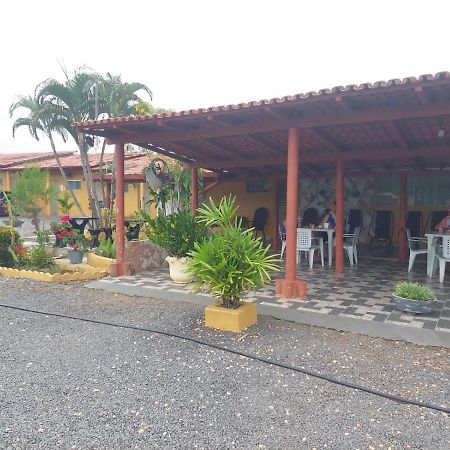 Novo Hotel Carolina  Luaran gambar
